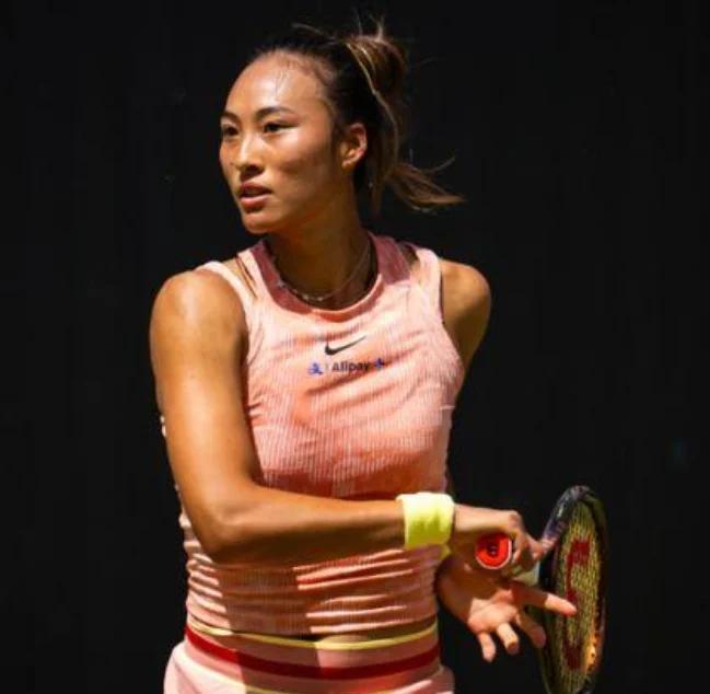 包含阿塞拜疆国家队成功晋级，实力不容小觑的词条