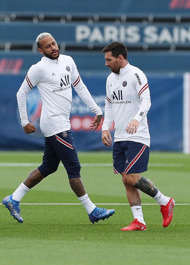 PG电子试玩-包含巴黎圣日尔曼官方发布夏季训练安排，备战全面展开的词条