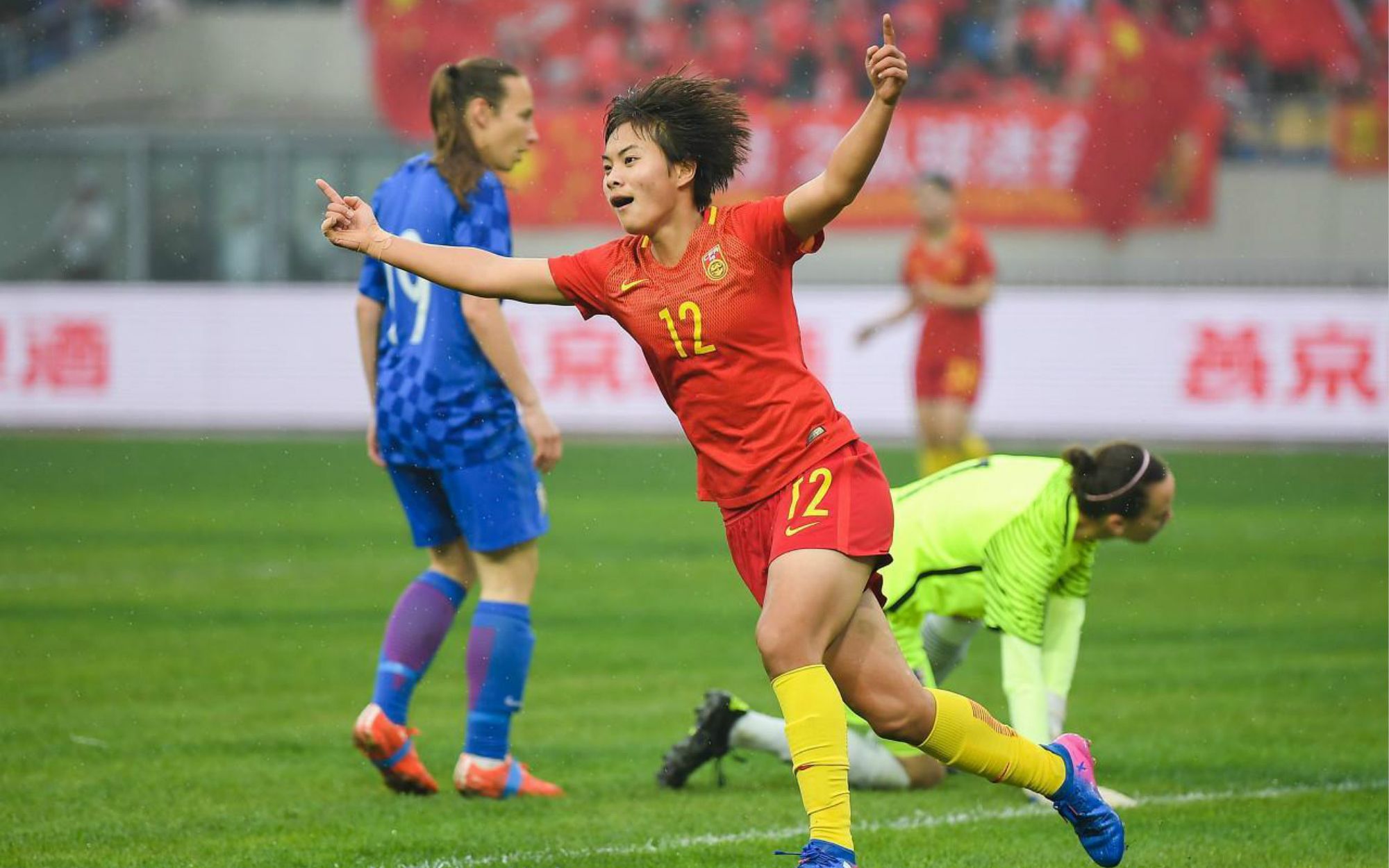 荷兰女足表现抢眼，实力获得认可