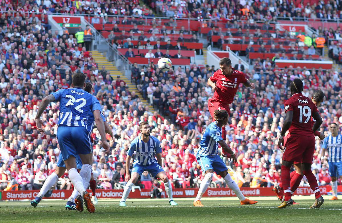 法兰克福球队防线稳固：强防守重于一切