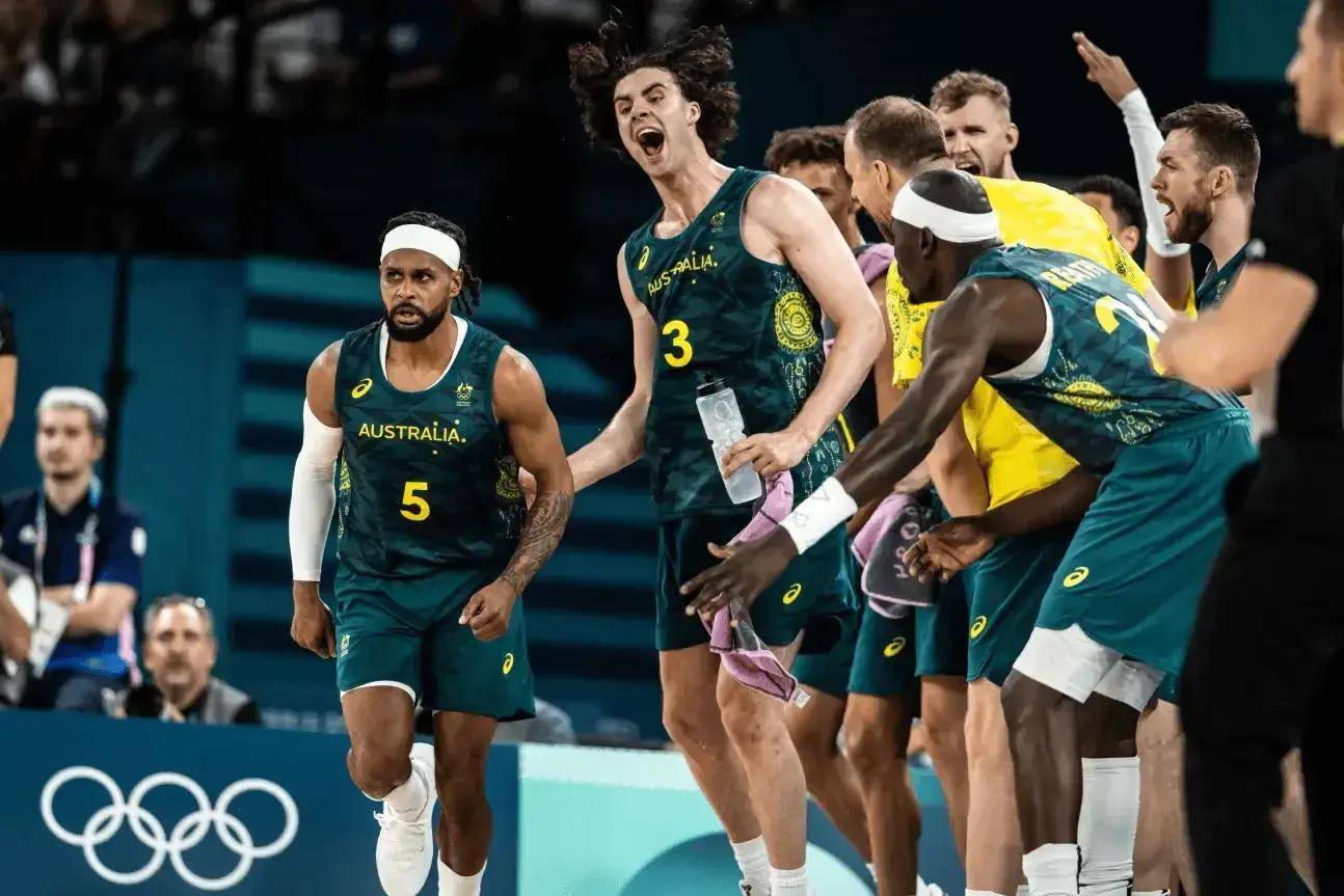 包含塞尔维亚队惨遭淘汰，欧国赛风雨交加的词条