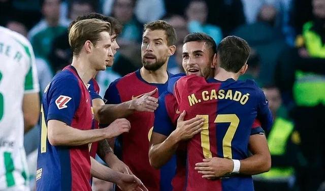 PG电子游戏-皇马战胜巴萨取得胜利，西甲争冠态势激烈