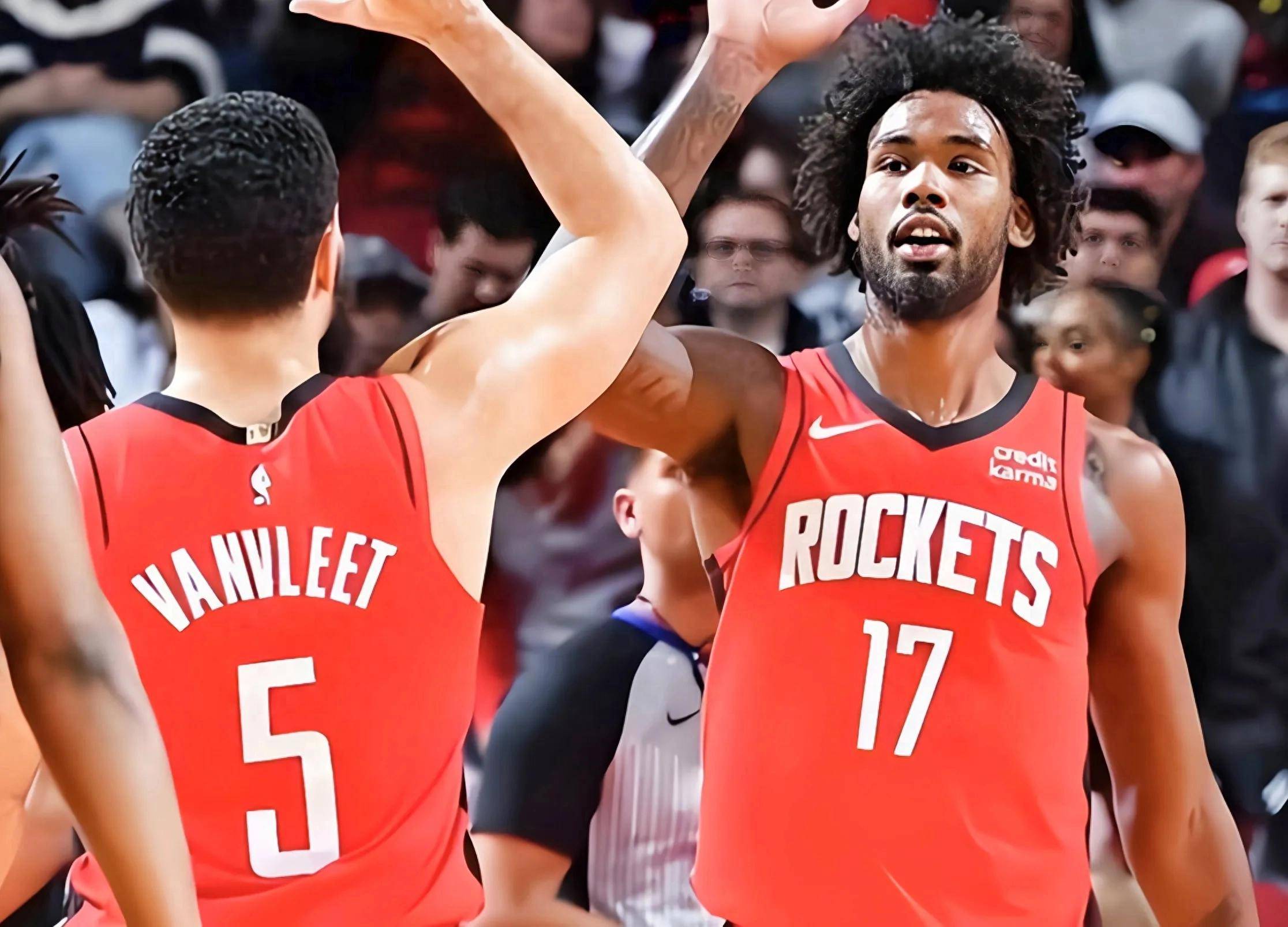 热火主场击败开拓者，火箭晋级次轮