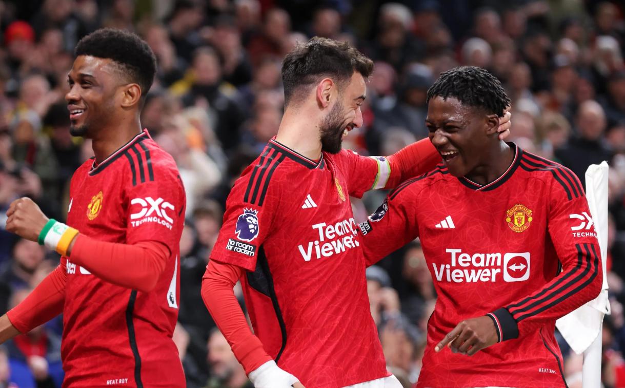 曼联备战新赛季，球队多点齐发