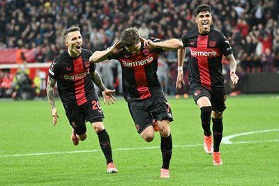 欧洲足球赛事引发热潮，球迷热情高涨