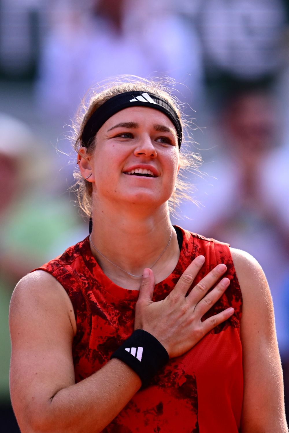 关于利沙青年取得对海达战网球比赛胜利的信息