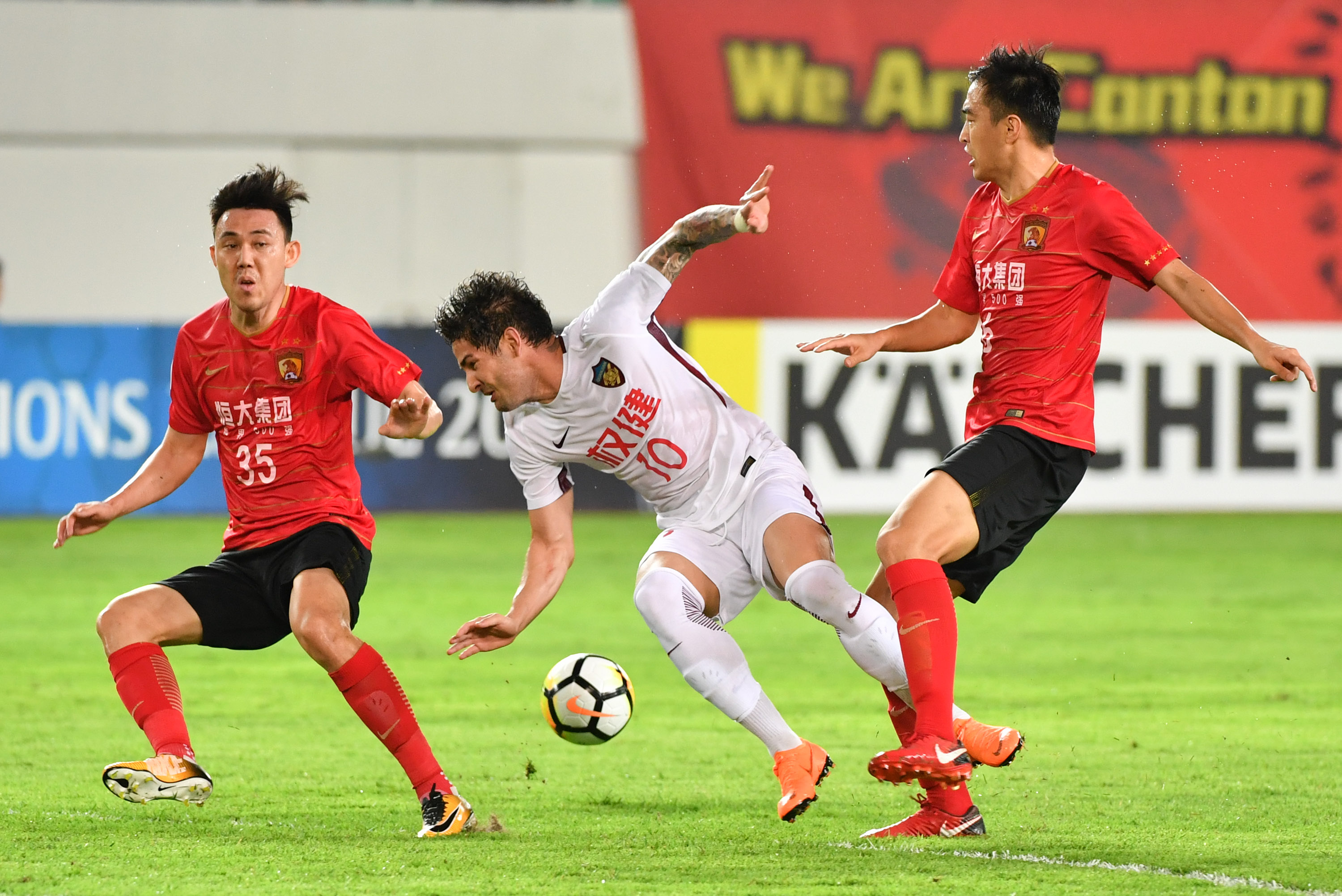 PG电子试玩-广州恒大在亚冠小组赛中与日本球队战平