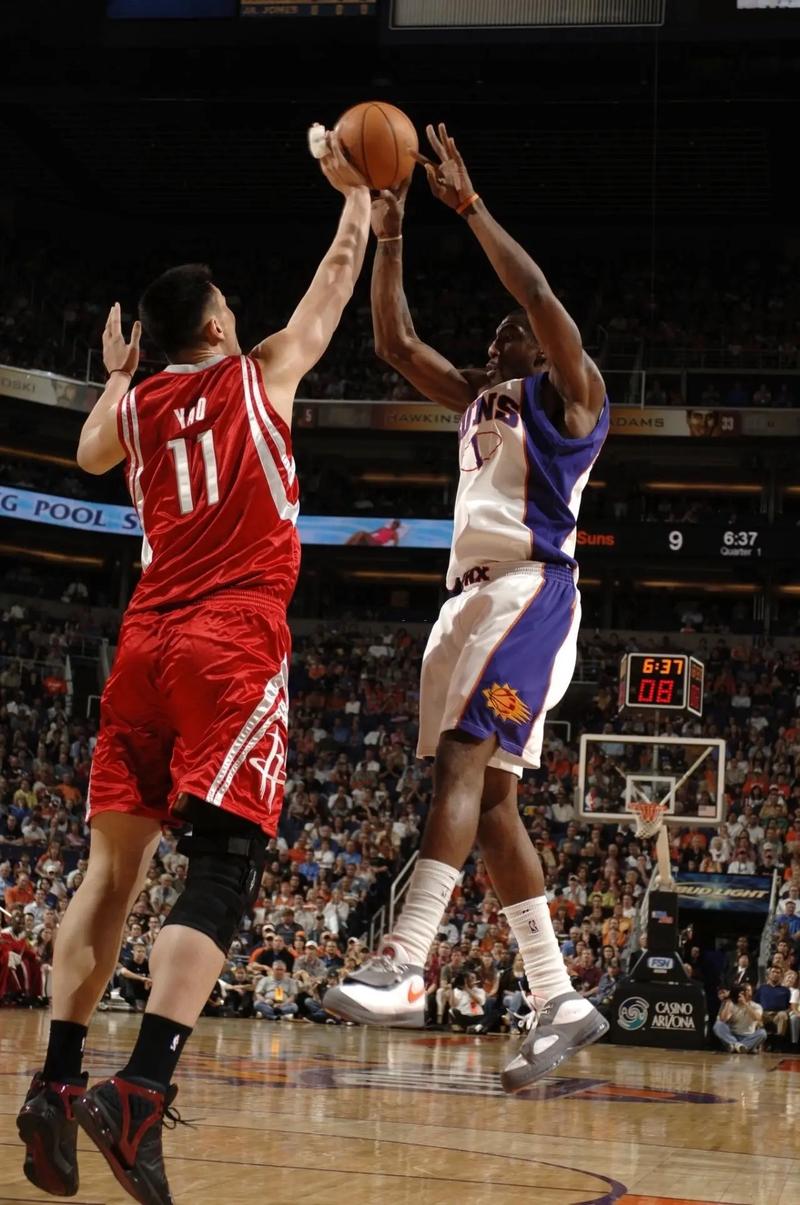 篮球风云再起，球场上的精彩瞬间令人惊艳