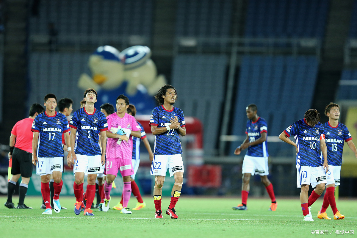 客场作战的球队面对强敌，顽强拼搏展现了团结一致的简单介绍