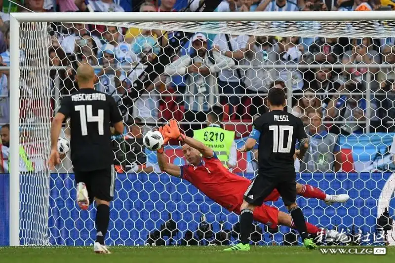 自由交锋！冰岛队众志成城冲击淘汰赛的简单介绍