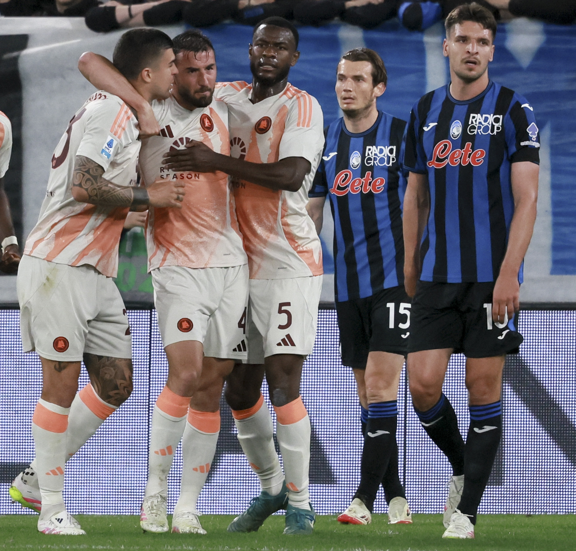 PG电子游戏-关于罗马尼亚足球队战胜强劲对手晋级八强的信息