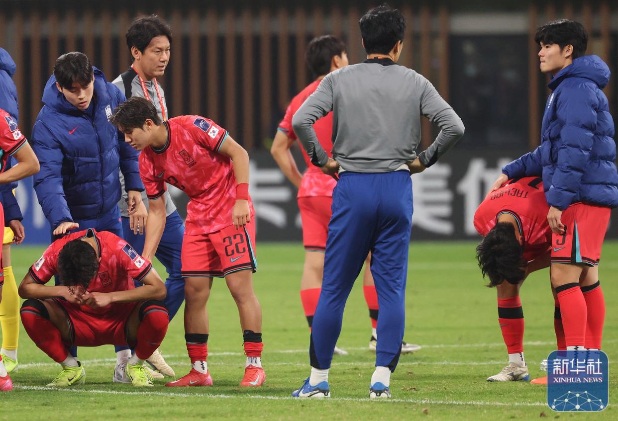 包含亚洲俱乐部足球锦标赛迎来紧张对决的词条