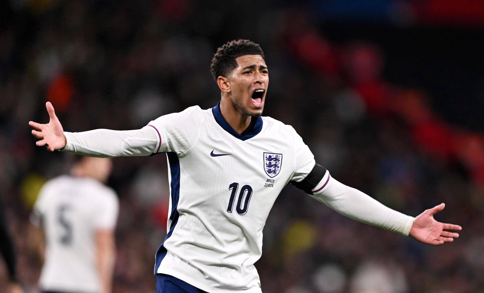 欧洲比赛中一名后卫实现进球奇迹