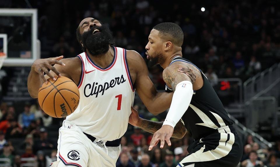 火箭不敌雄鹿，哈登状态低迷