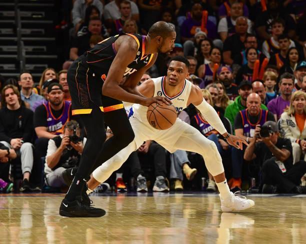 紫罗兰军团卫冕难题，险胜晋级关键的简单介绍