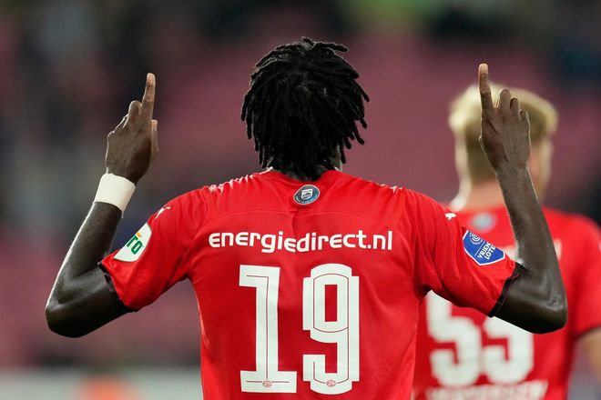 皇家社会绝杀对手，取得重要三分的简单介绍