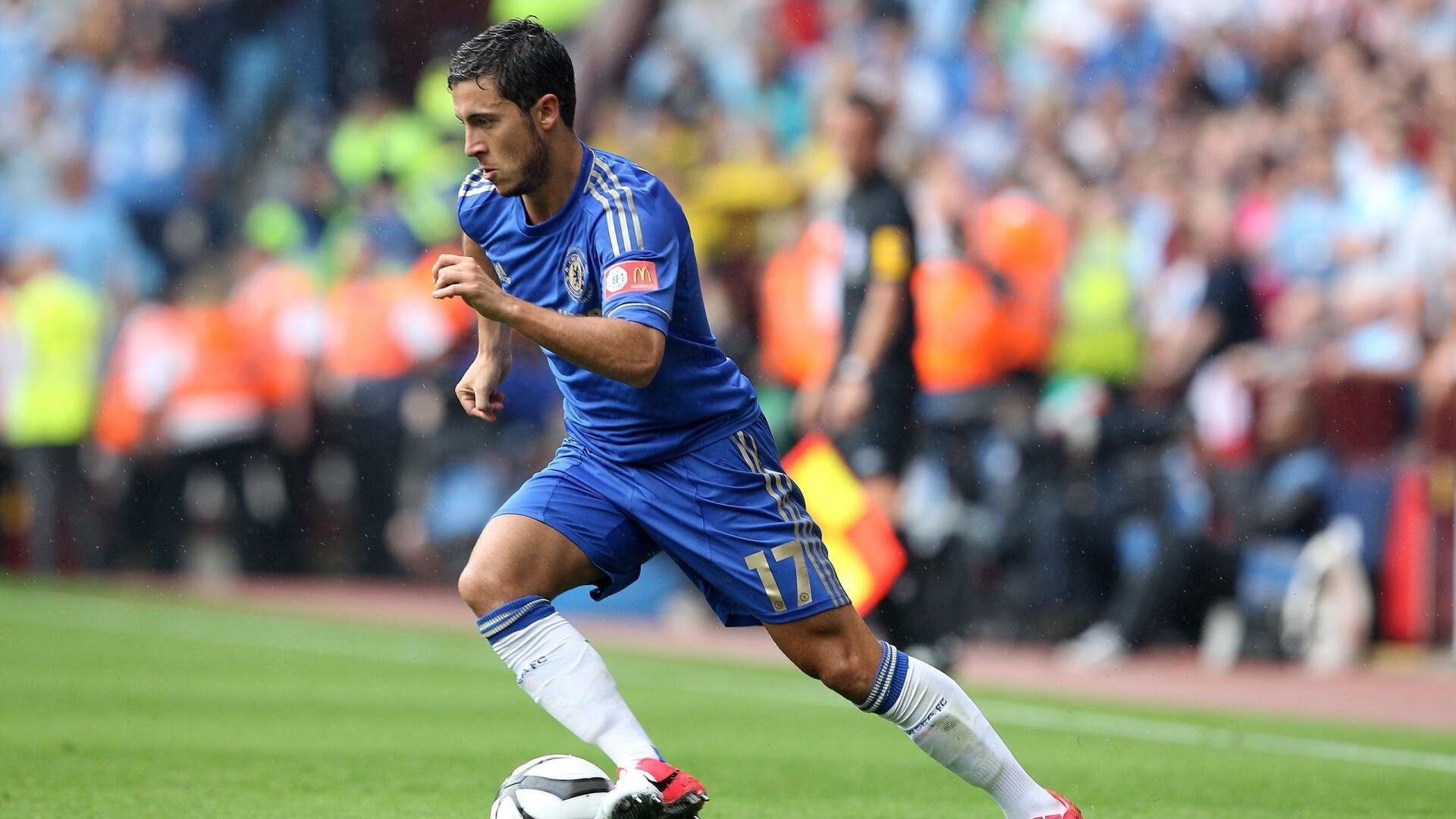 跨领域体育叙事，解开伟大公式的双重密码