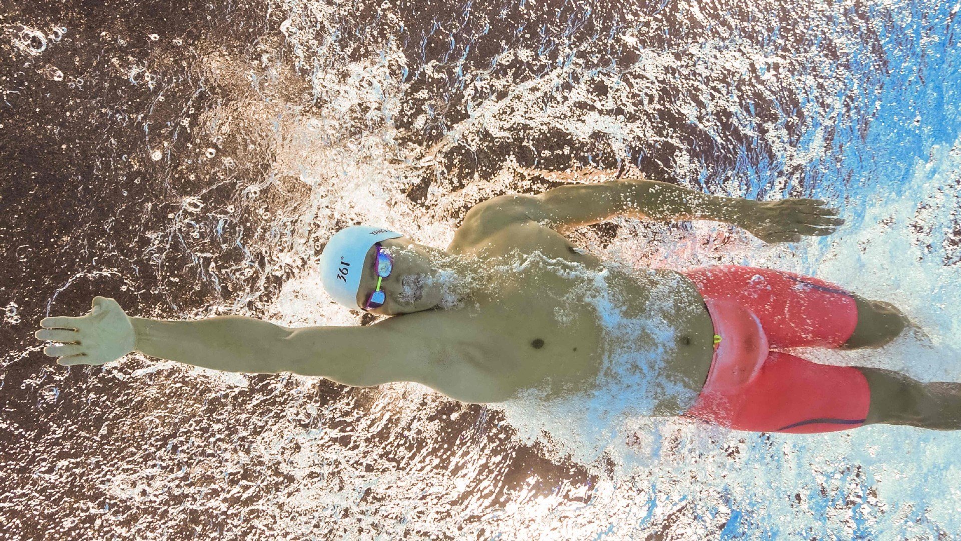 波斯铁骑折戟巴黎，德里赫特一夫当关定乾坤