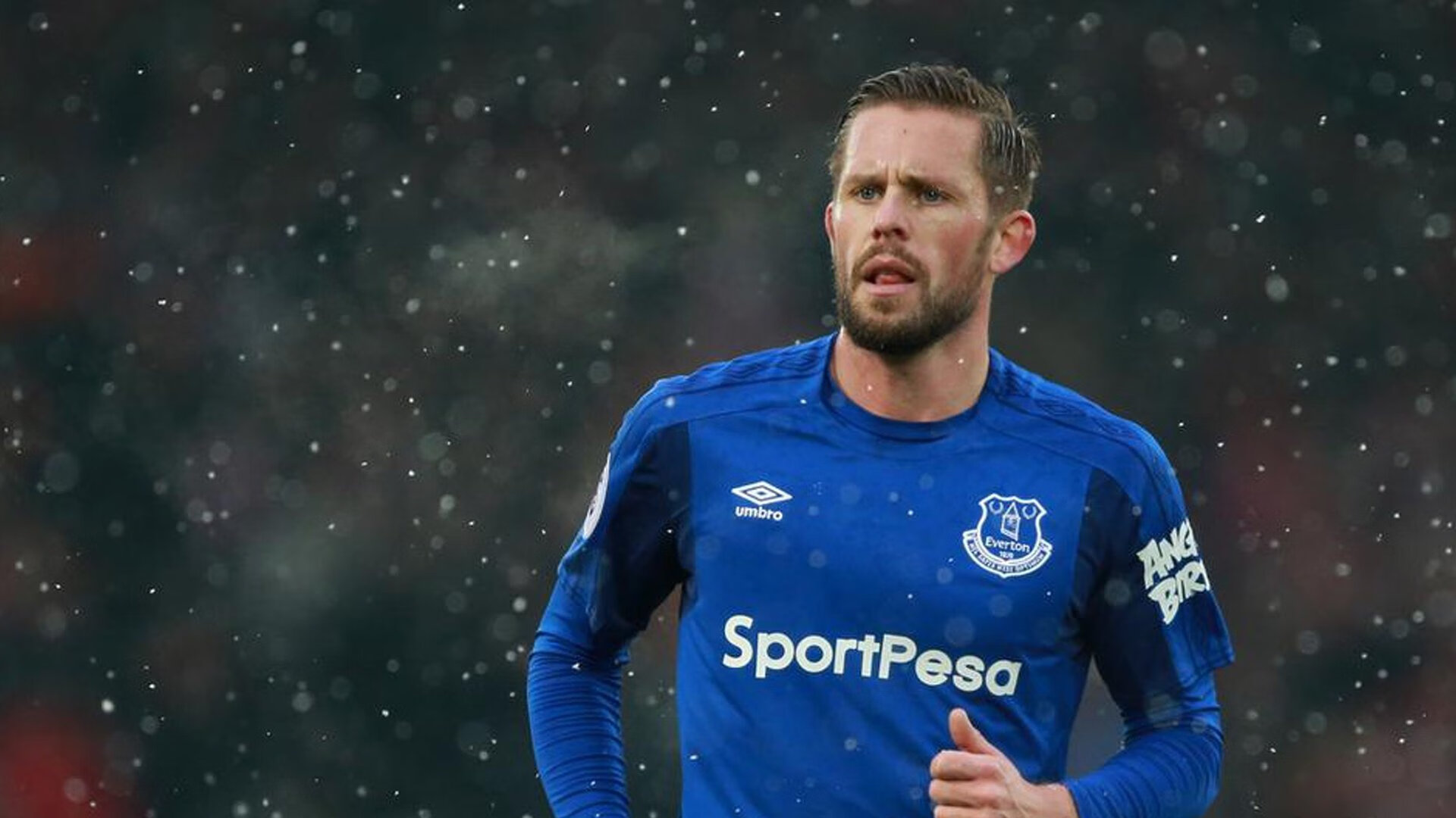 PG中国官网-唯一性的光芒，欧冠淘汰赛生死瞬间与猛龙险胜辽宁的体育启示